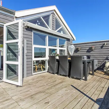 Сasa de vacaciones Grim - 5m From The Sea By Interhome Brohave