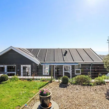 Дом отдыха Grim - 5m From The Sea By Interhome